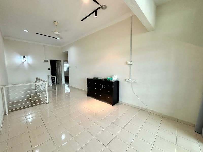 Rumah Teres 2 Tingkat untuk Dijual di Taman Damai (Batu Pahat) - WK Dee - Interior - PropertyGuru.com.my