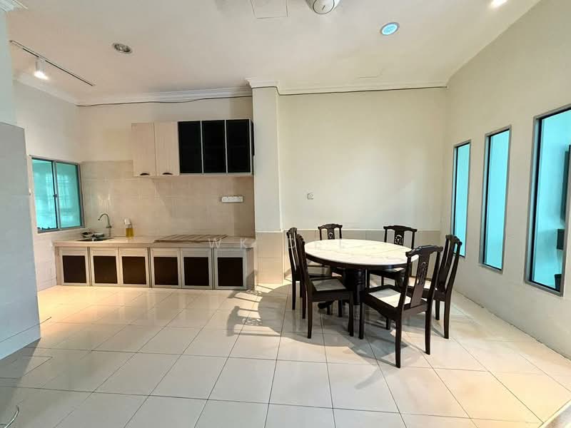 Rumah Teres 2 Tingkat untuk Dijual di Taman Damai (Batu Pahat) - WK Dee - Kitchen - PropertyGuru.com.my