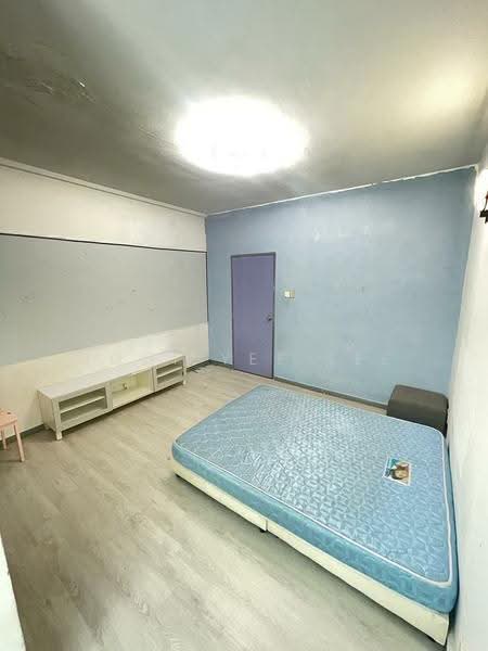 Service Residence for Sale at The Embassy (Bangunan Duta Impian) - Hooi Yee Lee - Bedroom - PropertyGuru.com.my