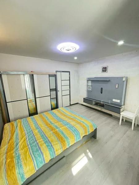 Service Residence for Sale at The Embassy (Bangunan Duta Impian) - Hooi Yee Lee - Bedroom - PropertyGuru.com.my