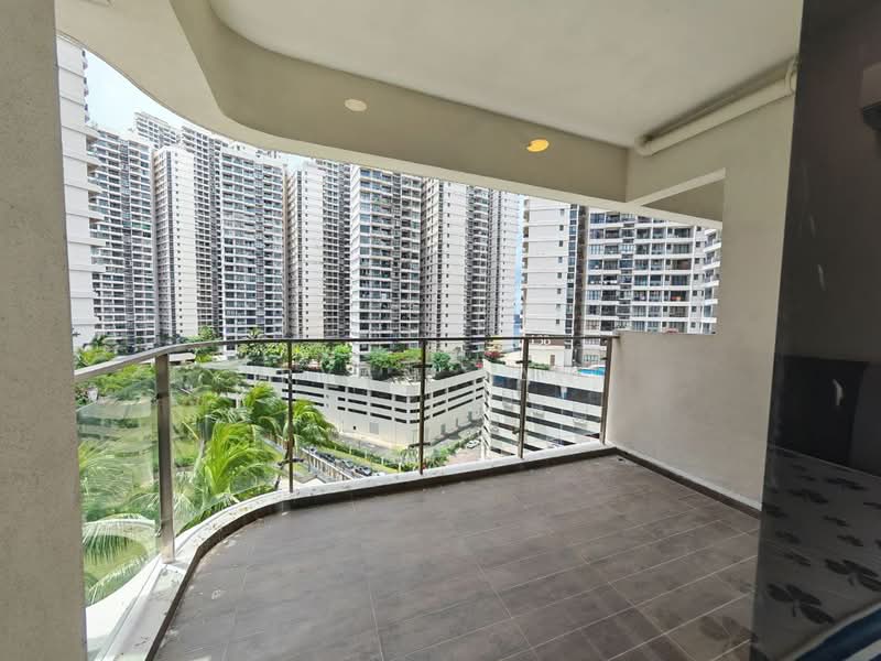 Service Residence for Sale at Paragon Residences @ Straits View - Ryan Tan - Balcony - PropertyGuru.com.my