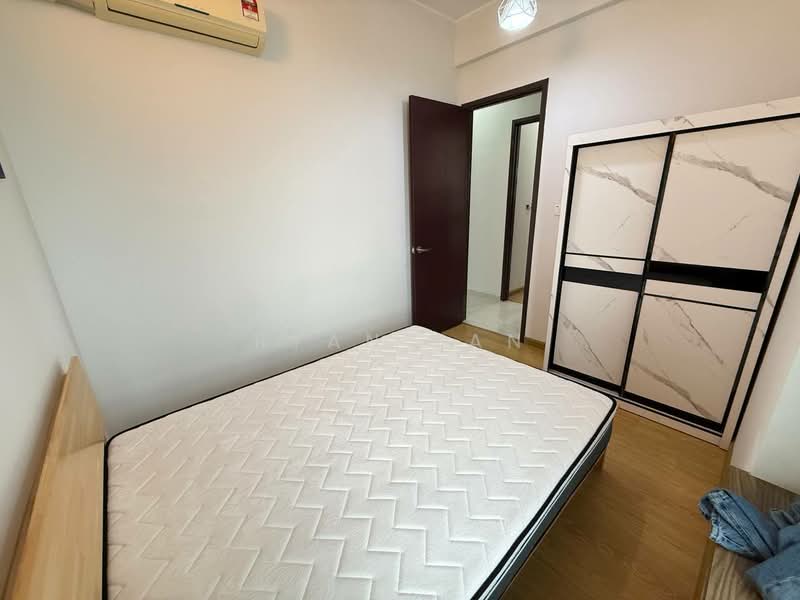 Service Residence for Sale at Paragon Residences @ Straits View - Ryan Tan - Bedroom - PropertyGuru.com.my