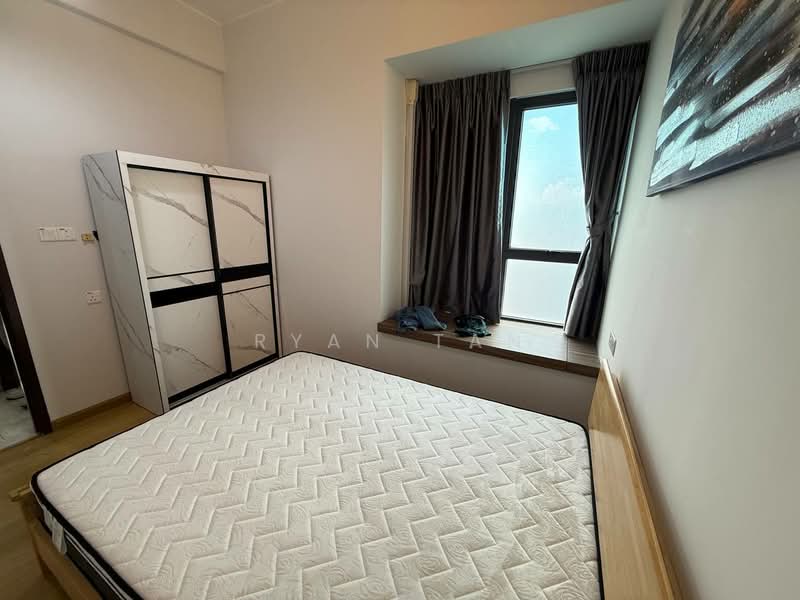 Service Residence for Sale at Paragon Residences @ Straits View - Ryan Tan - Bedroom - PropertyGuru.com.my