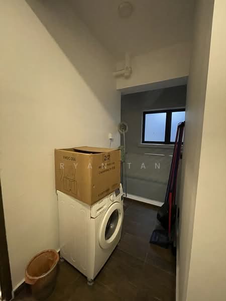 Service Residence for Sale at Paragon Residences @ Straits View - Ryan Tan - Interior - PropertyGuru.com.my