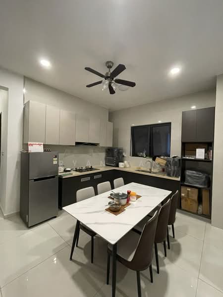 Service Residence for Sale at Paragon Residences @ Straits View - Ryan Tan - Kitchen - PropertyGuru.com.my