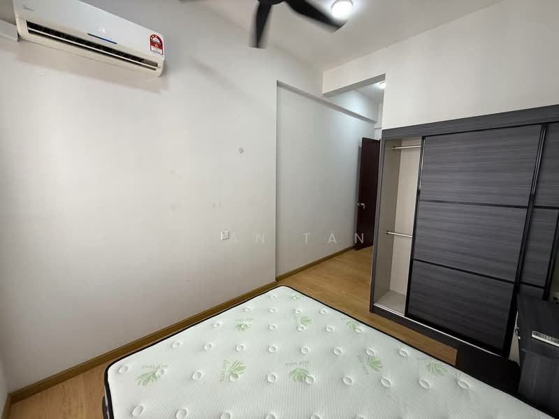 Service Residence for Sale at Paragon Residences @ Straits View - Ryan Tan - Bedroom - PropertyGuru.com.my