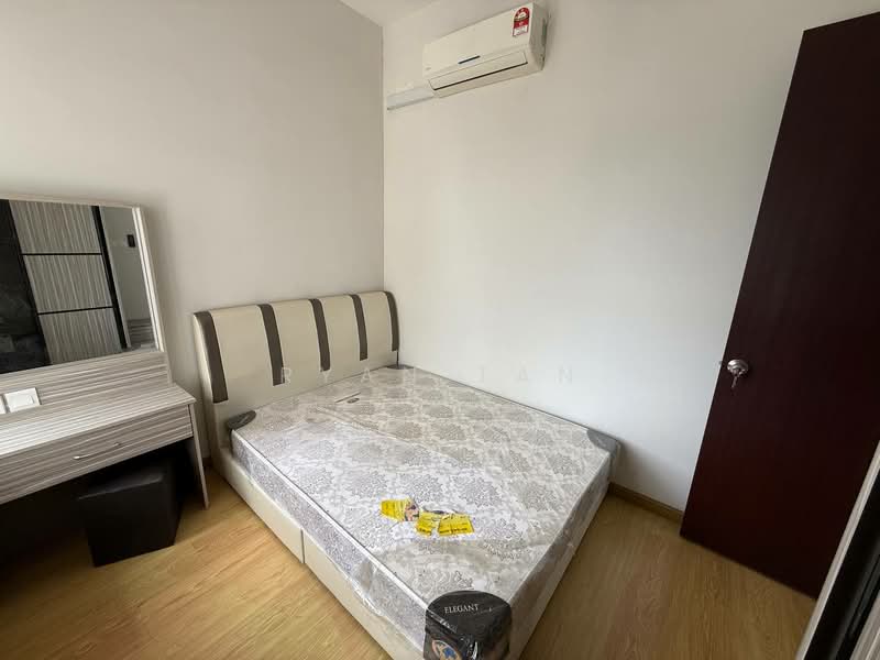 Service Residence for Sale at Paragon Residences @ Straits View - Ryan Tan - Bedroom - PropertyGuru.com.my