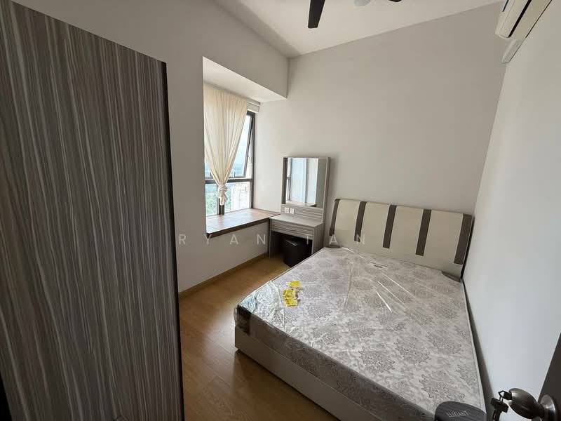 Service Residence for Sale at Paragon Residences @ Straits View - Ryan Tan - Bedroom - PropertyGuru.com.my