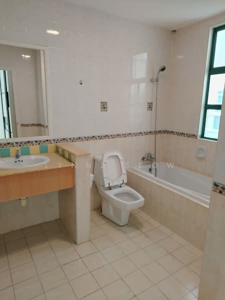 Kondominium untuk Disewa di Tanjung Park Condominium - Lynnz Seow - Bathroom - PropertyGuru.com.my