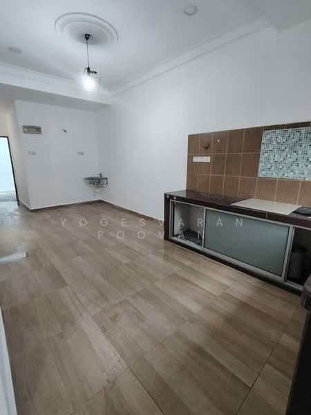 Rumah Teres untuk Disewa di Klang (Selangor) - Yogesvaran Poovan - Kitchen - PropertyGuru.com.my
