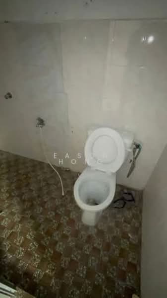 Rumah Teres 2 Tingkat untuk Disewa di Banting (Selangor) - Eason Hong - Bathroom - PropertyGuru.com.my