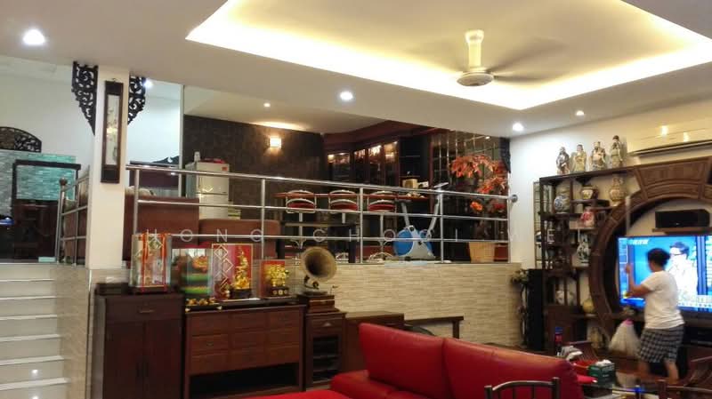 Semi-Detached House for Sale in Gelugor (Penang) - Chong Chooi Wei - Living Room - PropertyGuru.com.my