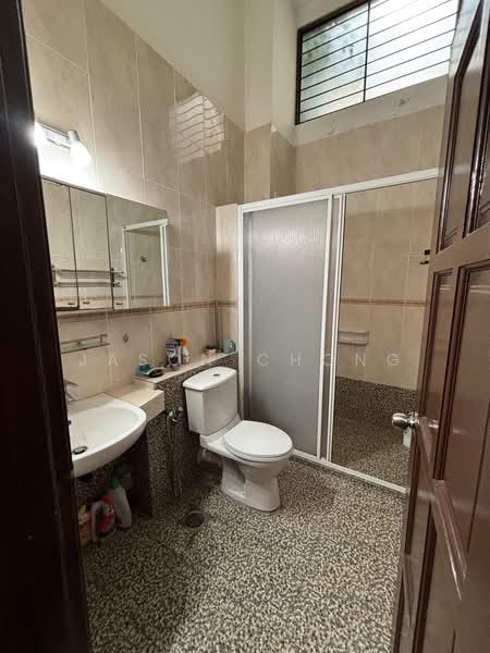 Rumah Teres 2 Tingkat untuk Dijual di Putra Heights (Subang Jaya) - Jason Chong - Bathroom - PropertyGuru.com.my