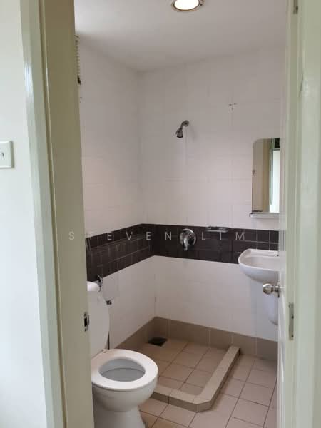 3-storey Terraced House for Sale in Desa Parkcity (Kuala Lumpur) - Steven Lim - Bathroom - PropertyGuru.com.my