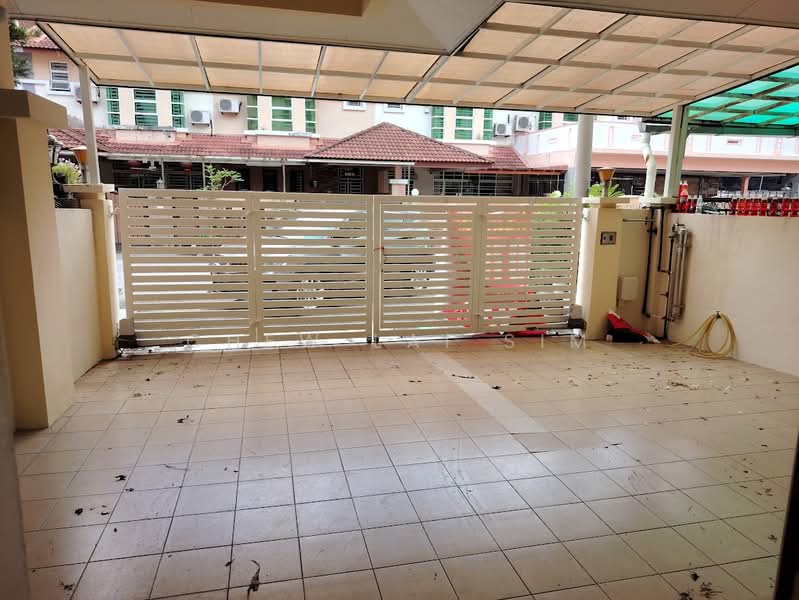 3-storey Terraced House for Sale in Bayan Lepas (Penang) - Chew Lai Sim - Exterior - PropertyGuru.com.my