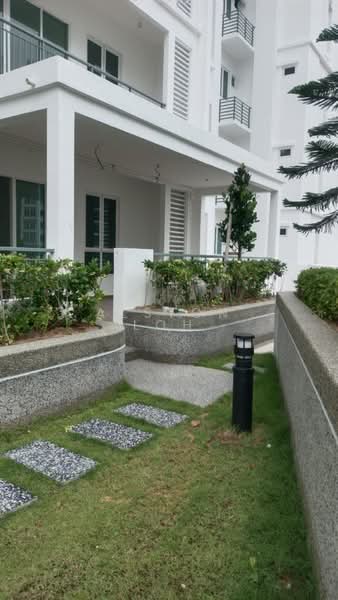 Kondominium untuk Dijual di Lucerne Residences - Alston Loh - Exterior - PropertyGuru.com.my