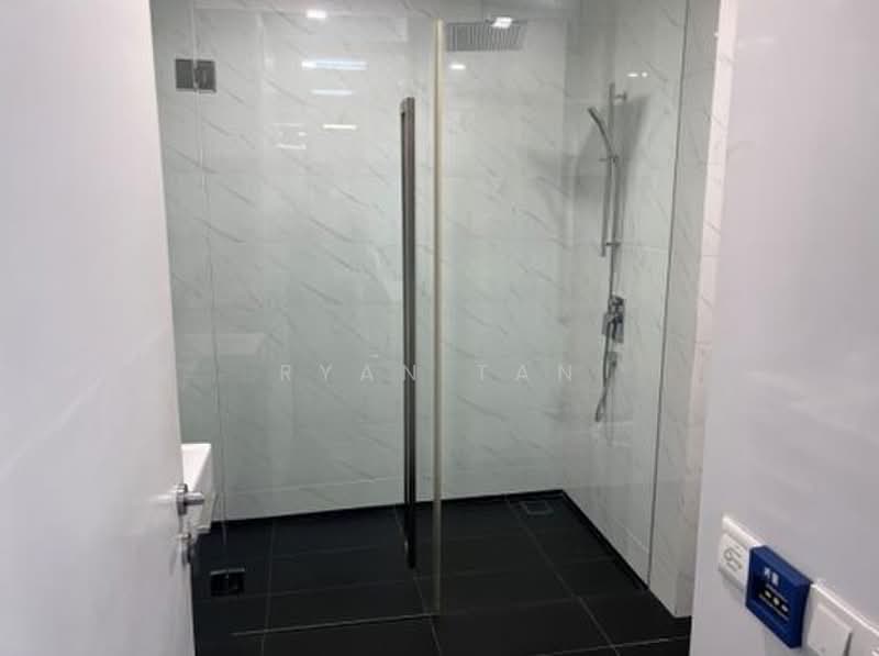 Shop / Office for Rent in Kampung Sungai Kayu Ara (Petaling Jaya) - Ryan Tan - Bathroom - PropertyGuru.com.my