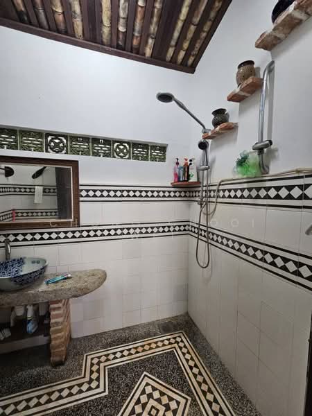 Rumah Teres 2 Tingkat untuk Dijual di George Town (Penang) - Chong Chooi Wei - Bathroom - PropertyGuru.com.my
