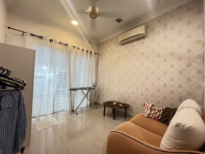 2.5-storey Terraced House for Sale in Taman Seri Minang (Cheras) - Denver Sin - Living Room - PropertyGuru.com.my
