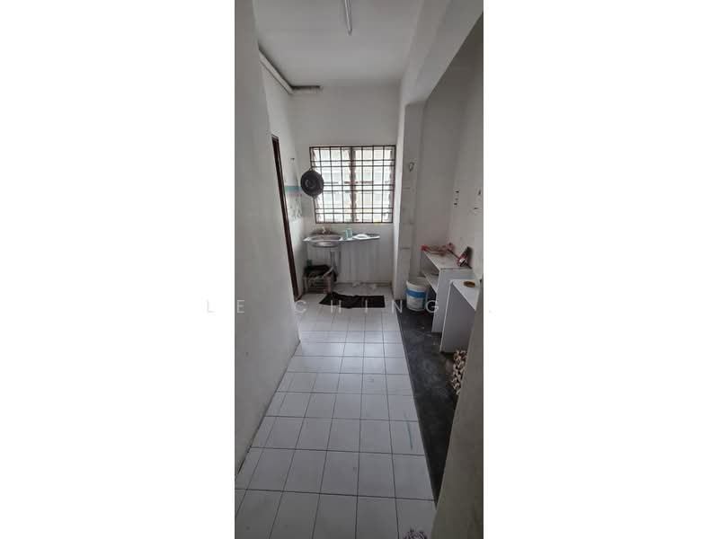 Flat for Rent at Jasa - Le Ching . - Kitchen - PropertyGuru.com.my