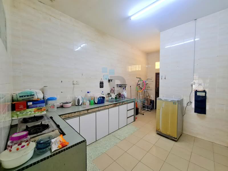 Rumah Teres 1 Tingkat untuk Dijual di Gong Badak (Kuala Nerus) - Irmantaha Tamin - Kitchen - PropertyGuru.com.my