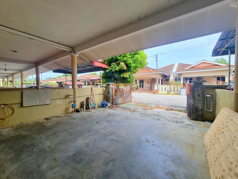 Rumah Teres 1 Tingkat untuk Dijual di Gong Badak (Kuala Nerus) - Irmantaha Tamin - Exterior - PropertyGuru.com.my