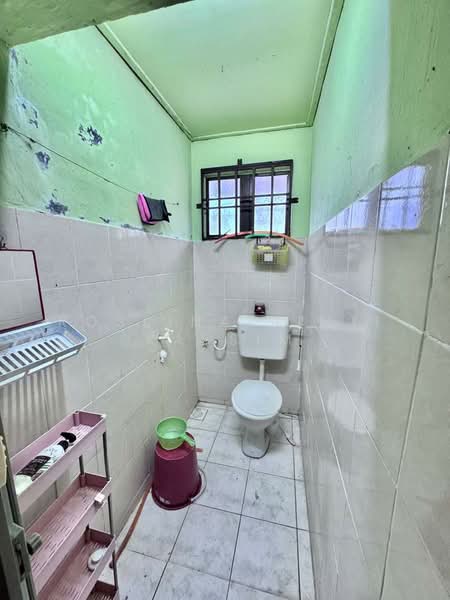 Rumah Teres 2 Tingkat untuk Dijual di Taman Pulai Indah (Johor Bahru) - Roslina Binti Kassim - Bathroom - PropertyGuru.com.my
