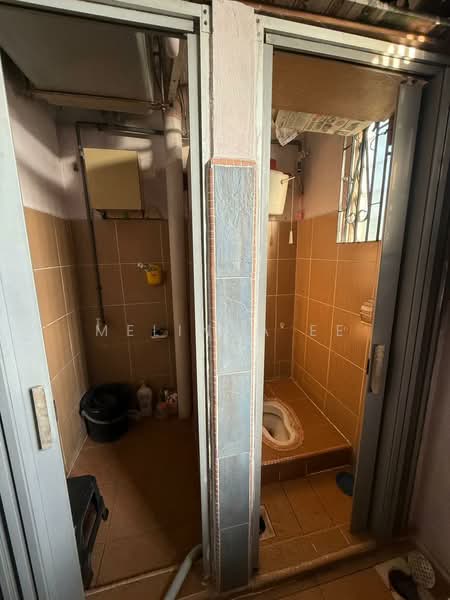 Rumah Flat untuk Dijual di Taman Cempaka - Melinda Ee - Bathroom - PropertyGuru.com.my
