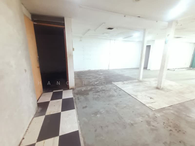 Shop / Office for Sale in Sungai Rengit (Pengerang) - Chang Hoong Wen - Interior - PropertyGuru.com.my