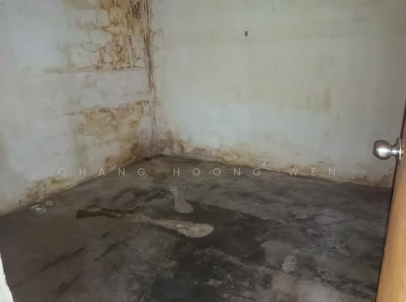 Shop / Office for Sale in Sungai Rengit (Pengerang) - Chang Hoong Wen - Interior - PropertyGuru.com.my