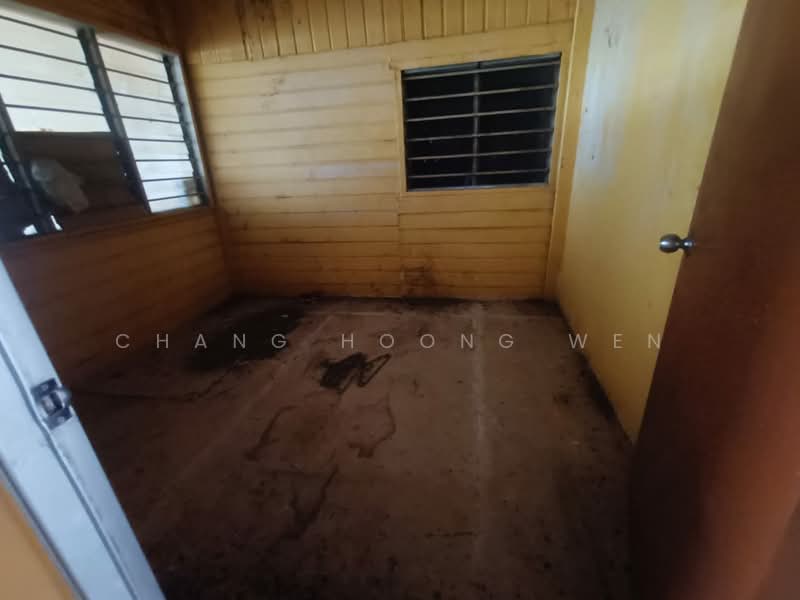 Shop / Office for Sale in Sungai Rengit (Pengerang) - Chang Hoong Wen - Interior - PropertyGuru.com.my