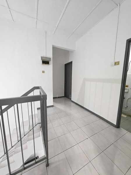 Apartment for Rent at Sri Awana Townhouse - Lui Lui - Corridor - PropertyGuru.com.my