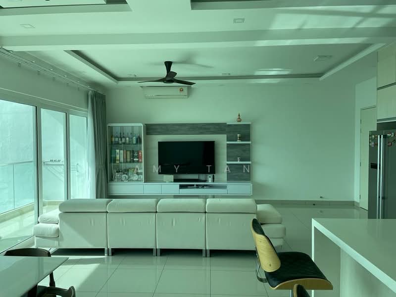 Kondominium untuk Disewa di The Loft @ Southbay City - Amy Tan - Living Room - PropertyGuru.com.my