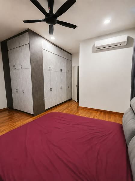 Rumah Kluster untuk Dijual di Eco Majestic (Semenyih) - CK Law - Bedroom - PropertyGuru.com.my