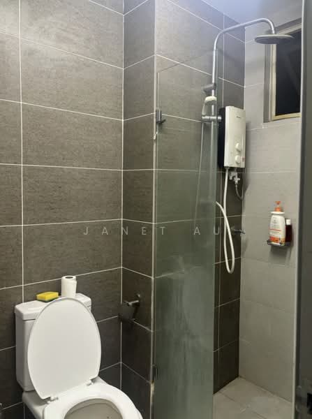 Servis Apartment untuk Dijual di Greenz (Residensi Flora) @ One South - Janet Au - Bathroom - PropertyGuru.com.my