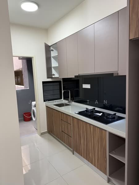 Kediaman Servis untuk Dijual di D'Cosmos Residences - Jayden Tan - PropertyGuru.com.my