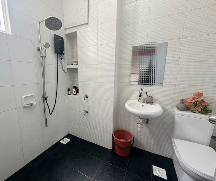 2-storey Terraced House for Sale in Setia Eco Gardens (Gelang Patah) - Pei Lu On - Bathroom - PropertyGuru.com.my