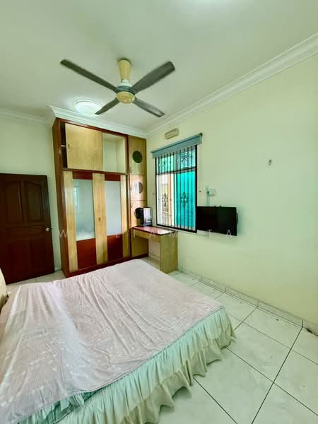 Rumah Berkembar untuk Dijual di Taman Perling (Perling) - William Tay - Bedroom - PropertyGuru.com.my