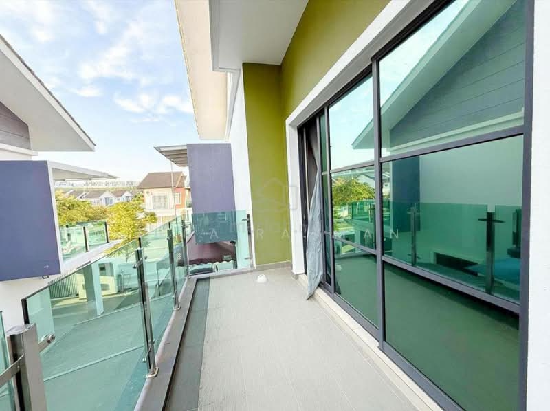 Rumah Berkembar untuk Dijual di S2 Heights (Seremban 2) - Rena Rahman - Balcony - PropertyGuru.com.my