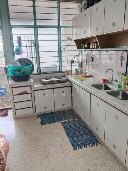 Rumah Flat untuk Disewa di Wisma Hooi Lam - Leong . - Kitchen - PropertyGuru.com.my