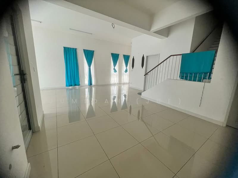 Rumah Bandar untuk Disewa di Kajang (Selangor) - JUMIDAH (JUE) - Living Room - PropertyGuru.com.my