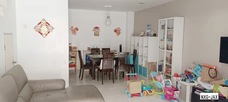 2-storey Terraced House for Sale in Setia Indah (Setia Alam) - Hao Kai Khaw - Living Room - PropertyGuru.com.my