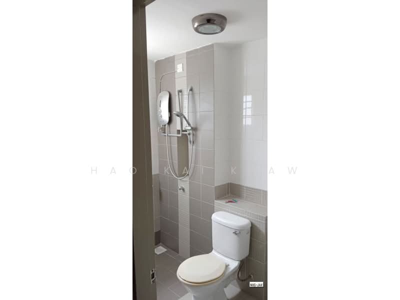 2-storey Terraced House for Sale in Setia Indah (Setia Alam) - Hao Kai Khaw - Bathroom - PropertyGuru.com.my