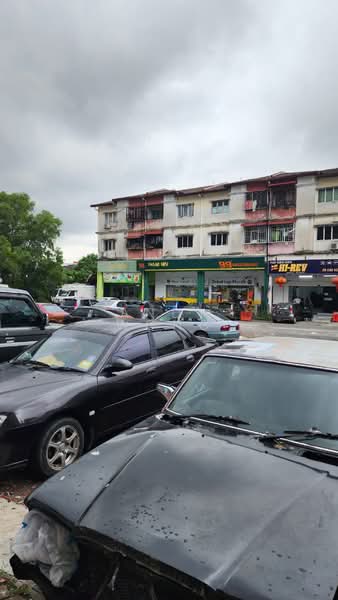 Shop for Rent in Kawasan Perniagaan Desa Ria (Balakong) - Andy Wong - Exterior - PropertyGuru.com.my
