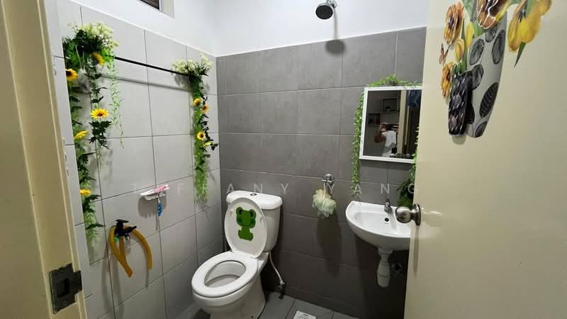 Rumah Teres 2 Tingkat untuk Dijual di Taman Bunga Raya (Serendah) - Tiffany Yang - Bathroom - PropertyGuru.com.my