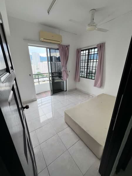Condominium for Rent at Desa Golf Condominium - JOYCE LIM - Bedroom - PropertyGuru.com.my