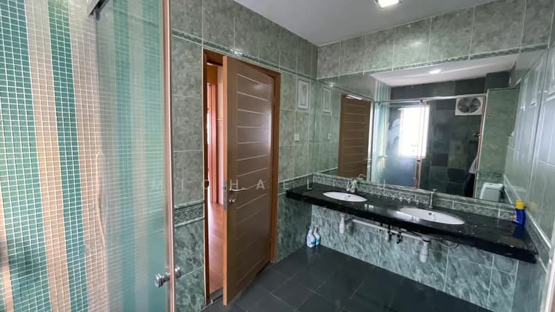 Bungalow House for Sale in Petaling Jaya (Selangor) - Michael Au - Bathroom - PropertyGuru.com.my
