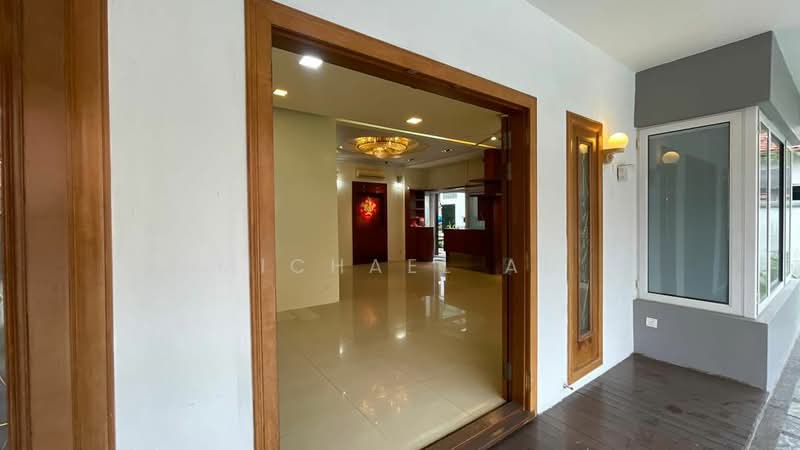 Bungalow House for Sale in Petaling Jaya (Selangor) - Michael Au - Entrance - PropertyGuru.com.my