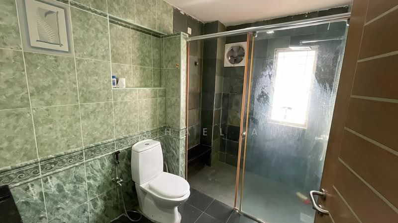 Bungalow House for Sale in Petaling Jaya (Selangor) - Michael Au - Bathroom - PropertyGuru.com.my