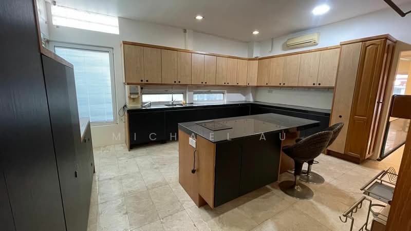 Bungalow House for Sale in Petaling Jaya (Selangor) - Michael Au - Kitchen - PropertyGuru.com.my